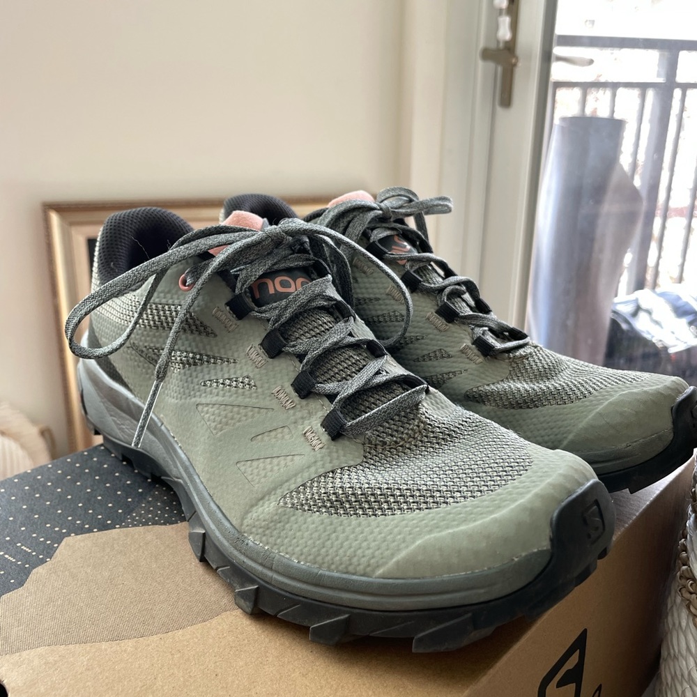 Womens Salomon OUTline Low GTX Hiking Shoes